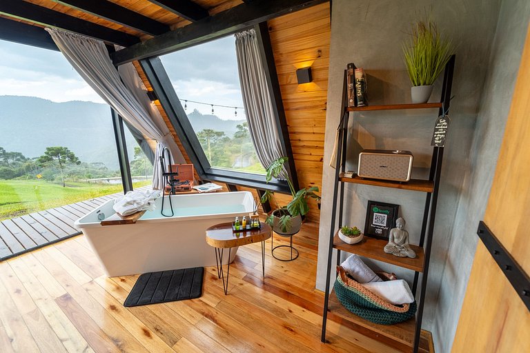 Cabana Com Banheira e Vista Para As Montanhas