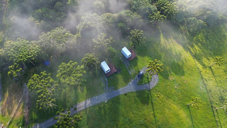Cápsula Futurística - Lua. Vista Sensacional.