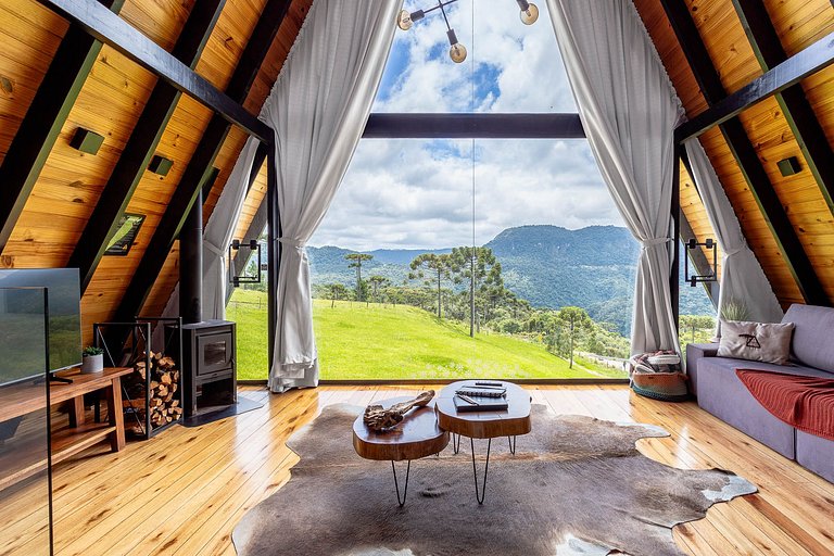 Cabana Com Banheira e Vista Para As Montanhas