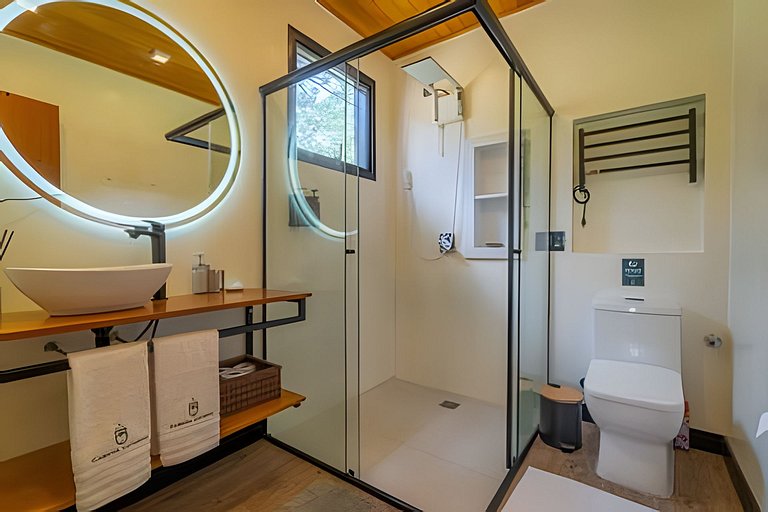 Cabana Imersa Na Natureza -  Conforto e Requinte.