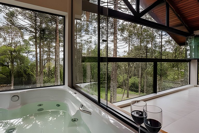 Linda Cabana Com Hidro, Lareira e Prox ao Centro.