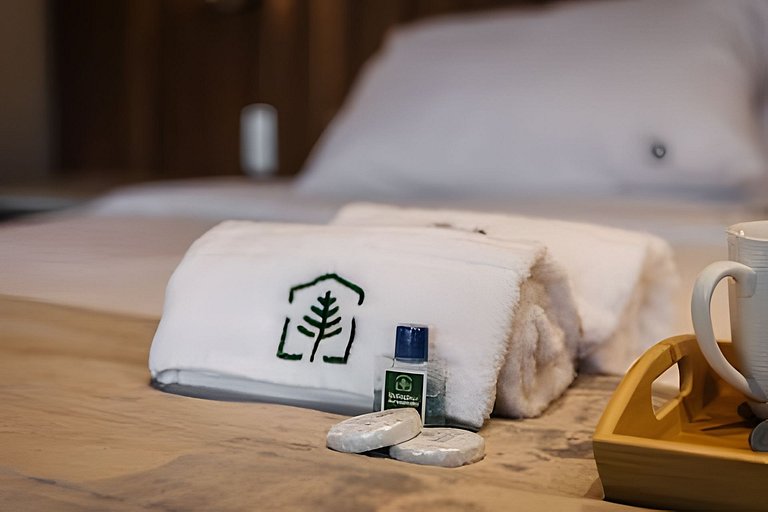 Linda Cabana Com Hidro, Lareira e Prox ao Centro.