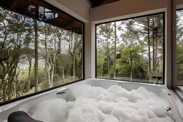 Linda Cabana Com Hidro, Lareira e Prox ao Centro.