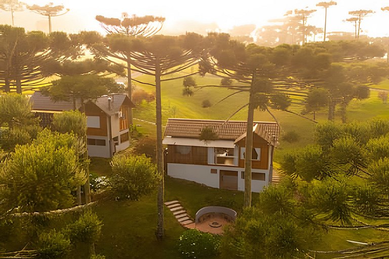 Um Verdadeiro Refúgio com Hidro e Uma Linda Vista